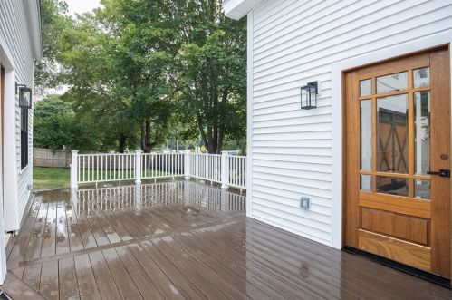 33 Pickering St, Danvers MA  01923-2017 exterior