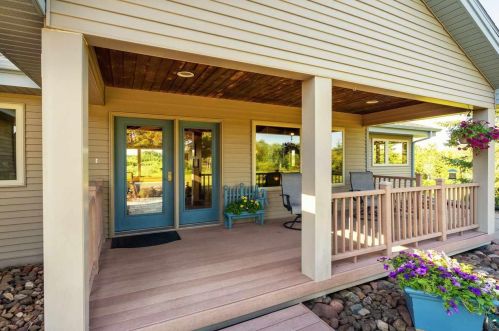 177 Pinecone Dr, Esko, MN 55733-9544