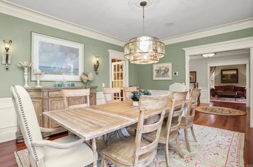 77 Tackora Trl, Ridgefield CT  06877-3028 exterior