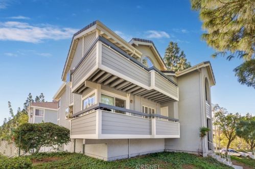 26816 Claudette St, Santa Clarita, CA 91351-5208