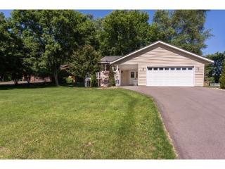4212 Tonkawood Rd, Hopkins MN  55345-2835 exterior