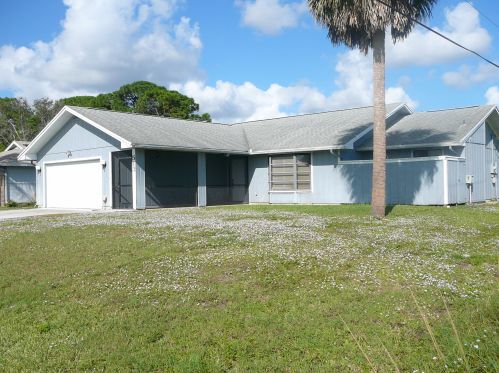 513 Argosy Ave, Fort Pierce, FL 34983-8634