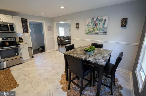 411 6th St, Laurel DE  19956-1363 exterior