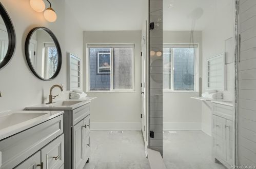 1691 Emerson St, Denver CO 80210-5025 exterior