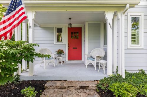 414 Elm Ave, Terrace Park, OH 45174-1004