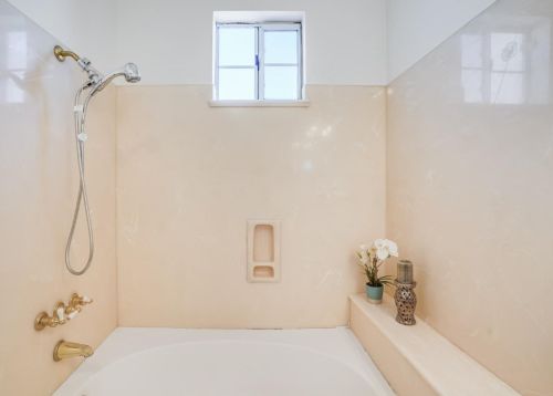 1063 Schwerin St, Daly City CA  94014-1622 exterior