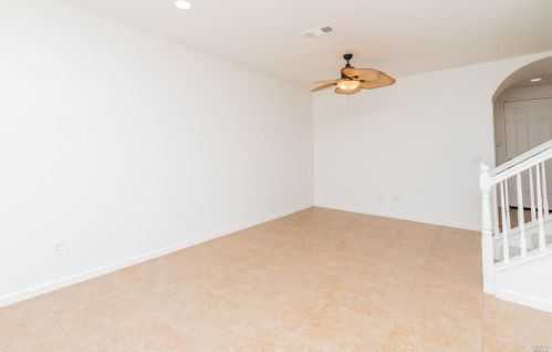 460 Rosso Ct, Vacaville CA 95687-5698 exterior