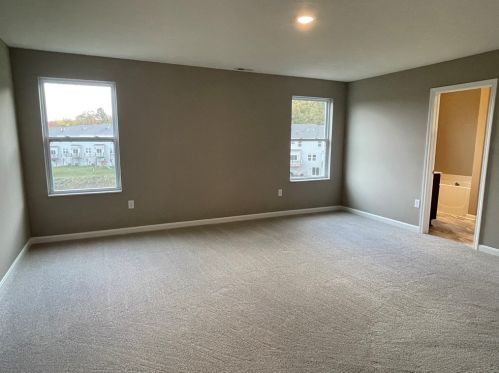 1703 Canterbury Dr, Imperial PA  15126-9186 exterior