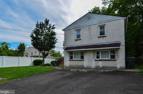 880 Willow Ave, Melrose Park, PA 19027-1642