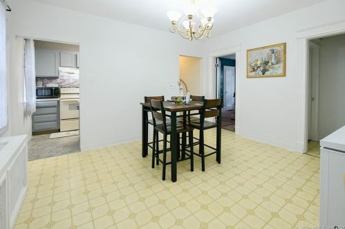 79 Seymour St, Waterbury CT  06708-3731 exterior