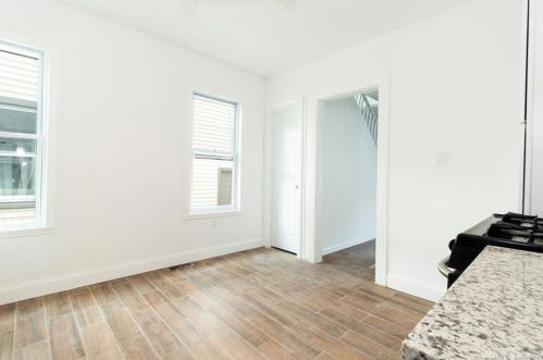 125 Denver Ave, Bridgeport CT  06605-1903 exterior