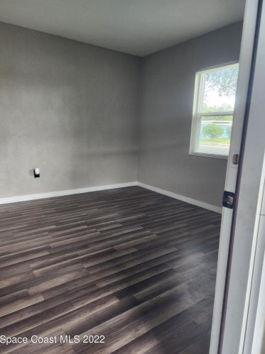 407 Fiske Blvd, Cocoa, FL 32922-7337