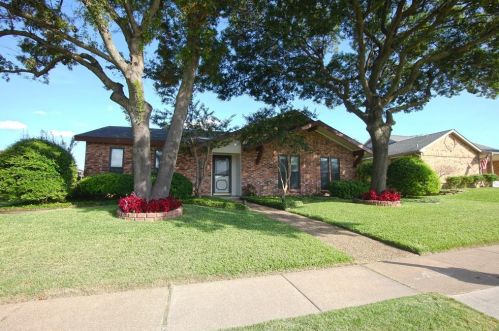 5036 Sundown Dr, Plano TX  75023-4711 exterior