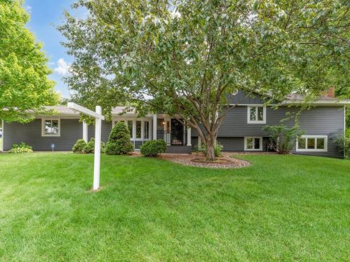 9523 Briar Rd, Minneapolis, MN 55437-1904