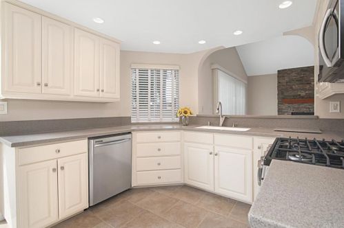 16010 Caminito De Linda, San Diego CA 92128-3349 exterior