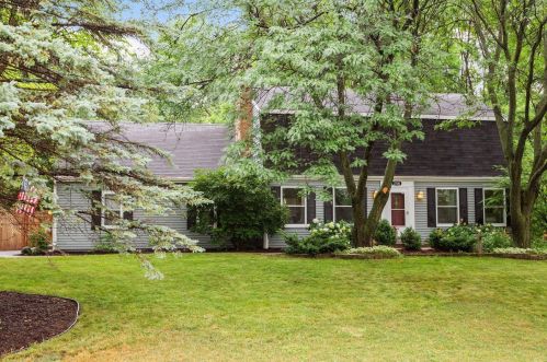 2700 Fountain Ln, Minneapolis, MN 55447-1705