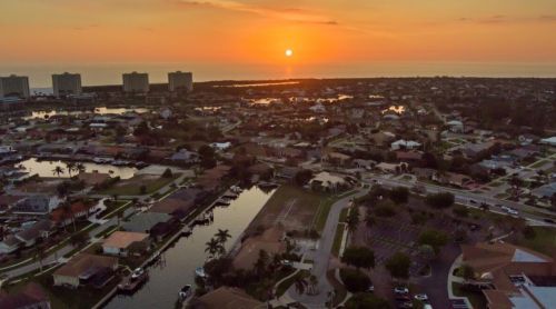 773 Holly Ct, Marco Island FL  34145-1915 exterior