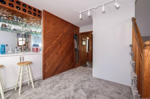 222 Orchard Rd, Mahopac NY  10541-1133 exterior