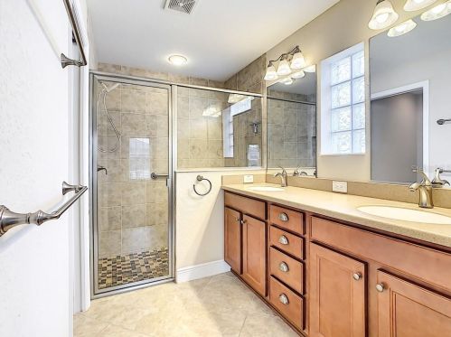 5056 Neptune Cir, Oxford FL  34484-3794 exterior