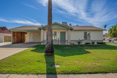 5023 Larkspur Dr, Glendale, AZ 85304-2029
