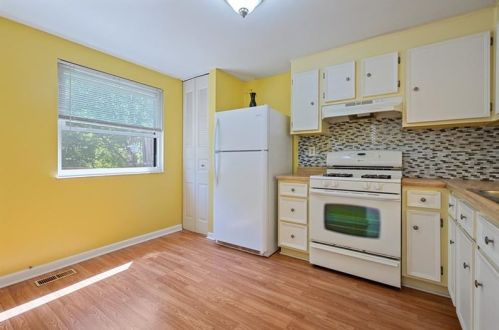 3144 Laurel Ridge Cir, Bridgeville PA  15017-1655 exterior