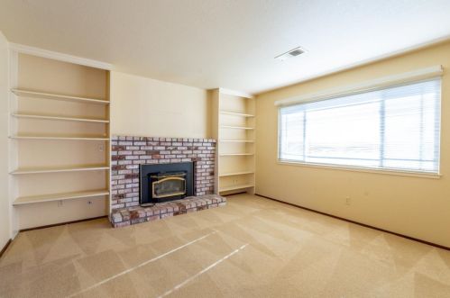 3123 Messinger Dr, Marina, CA 93933-2812