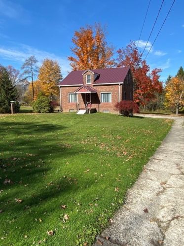 22 Gruber Rd, Greenville, PA 16125-9786