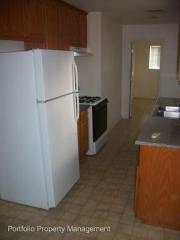 626 Olive St, Bakersfield CA  93304-3301 exterior