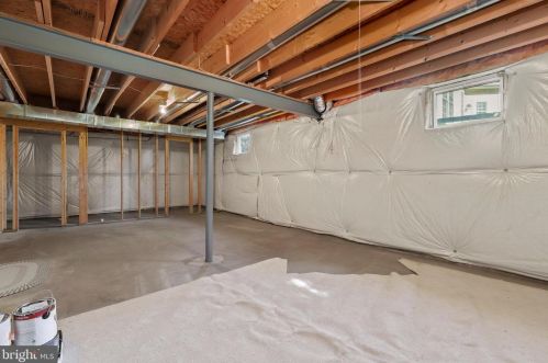 12257 Tulane Fls Dr, Bristow VA  20136-2183 exterior