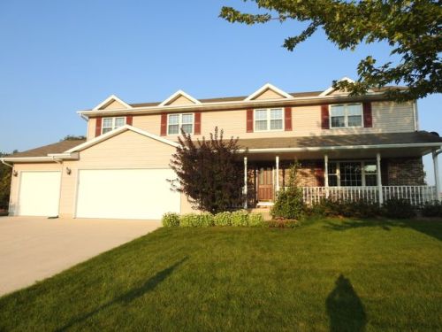 1024 Chrysler Dr, Mishicot, WI 54228-9207