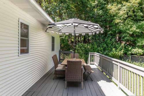 75 Candle Hill Rd, Danbury CT  06812-2412 exterior