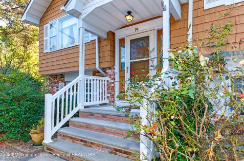 79 Doe Ct, Bricktown, NJ 08723-7212