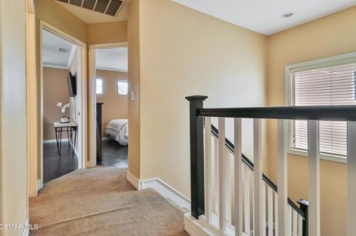 969 Roldan Ave, Simi Valley CA  93065-5667 exterior