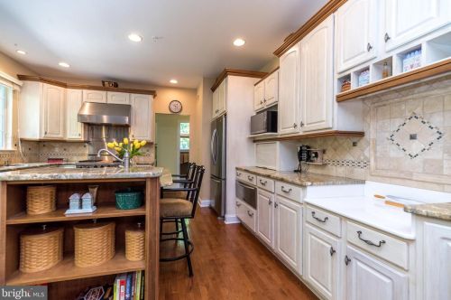 1599 Dreshertown Rd, Dresher PA  19025-1421 exterior