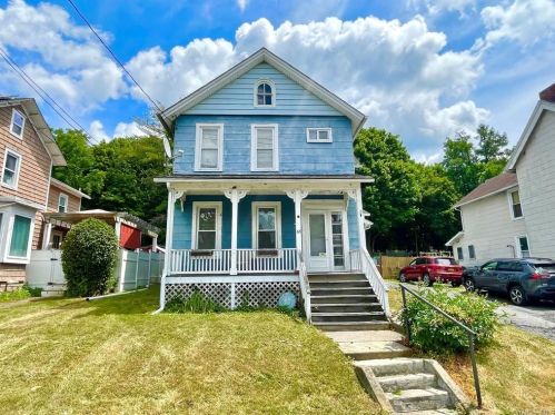 63 Sprague Ave, Middletown, NY 10940-5122