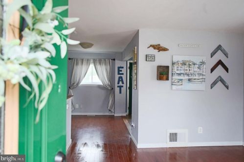 402 Carlisle Ave, Prospect Park, PA 19076-2410