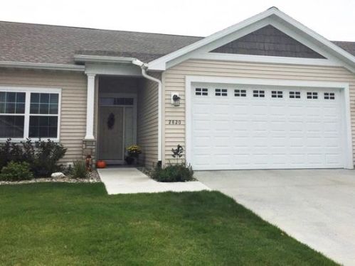 2820 Roxboro Dr, Ames, IA 50010-1140