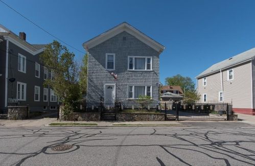 149 Laban St, Providence, RI 02909-4423