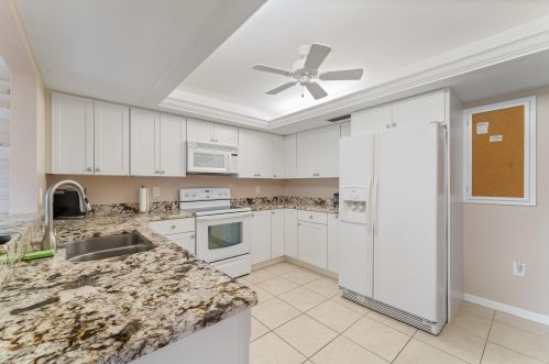 3400 Twin Lakes Ter, Fort Pierce, FL 34951-2983