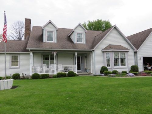 7186 Peach St, Bath, NY 14810-8901