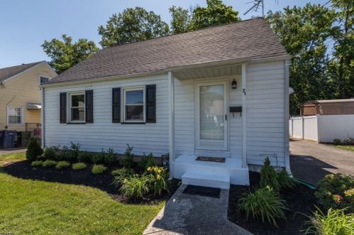 71 James Ave, Clark NJ  07066-1212 exterior