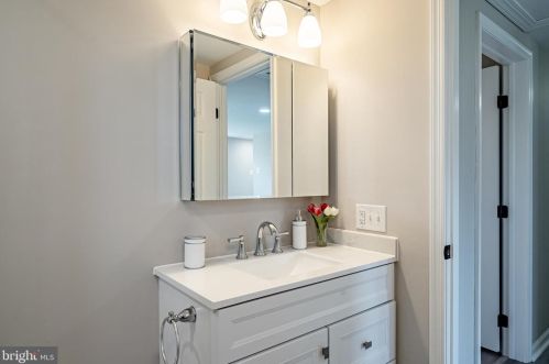 160 Metka Rd, Collegeville PA  19473-1632 exterior