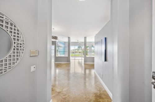 1010 Bear Island Dr, West Palm Beach, FL 33409-2011