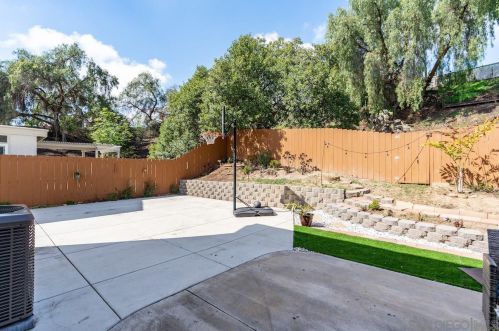 2586 Manzana Way, San Diego CA  92139-1438 exterior