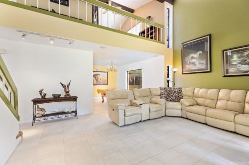 22301 Chestnut Ln, El Toro CA  92630-4306 exterior