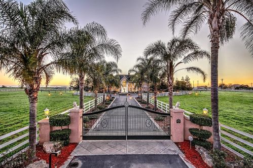 12956 Monroe Ave, Los Banos, CA 93635-9419