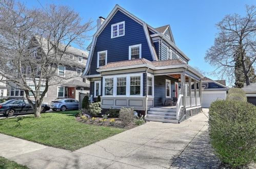 387 Cole Ave, Providence, RI 02906-4852