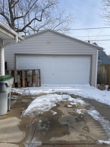 2562 70, Milwaukee WI 53213-1324 exterior