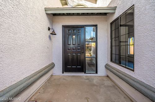 2720 Kewanee St, Tucson, AZ 85742-9683
