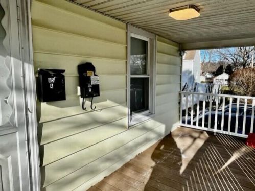 85 Forest St, New Canaan CT  06840-4706 exterior